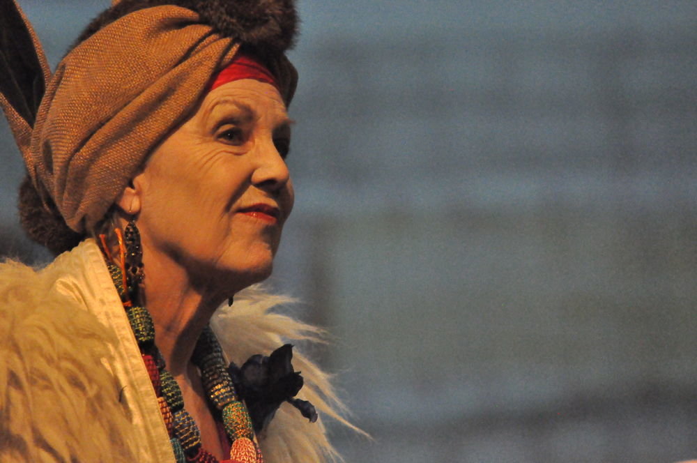 irre_von_chaillot_056.jpg irre_von_chaillot_056.jpg